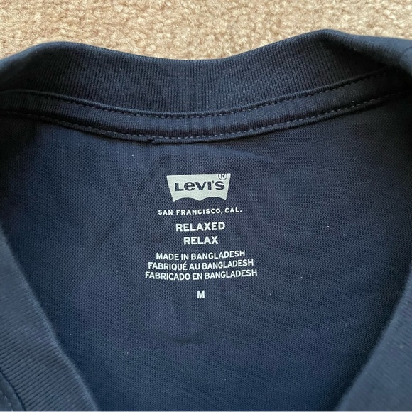 Levi’s Graphic Tee - Unisex - Picture 6 of 7